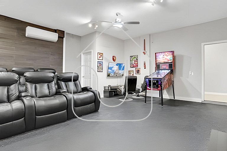 Windsor Hills 6BR Retreat, Pool & Game Room