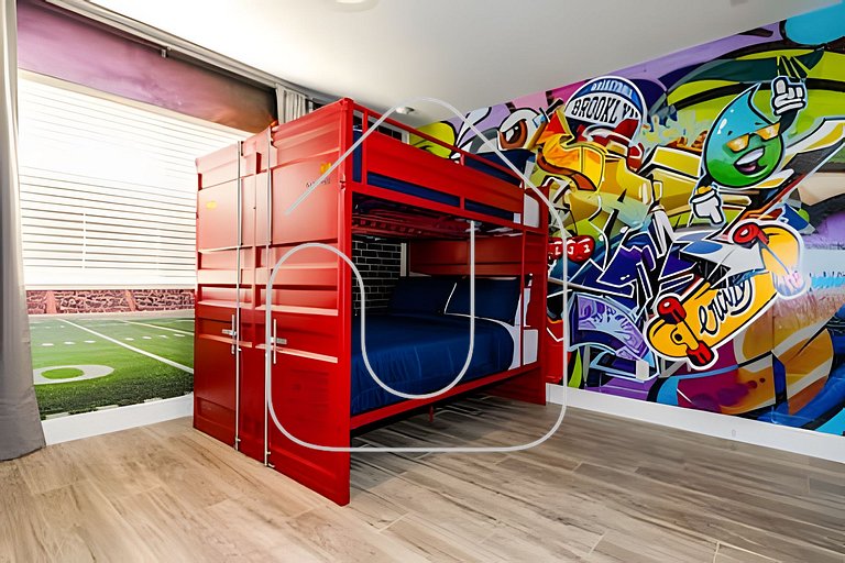 6BD/4BA Windsor Luxury Villa | Game Room & Pool