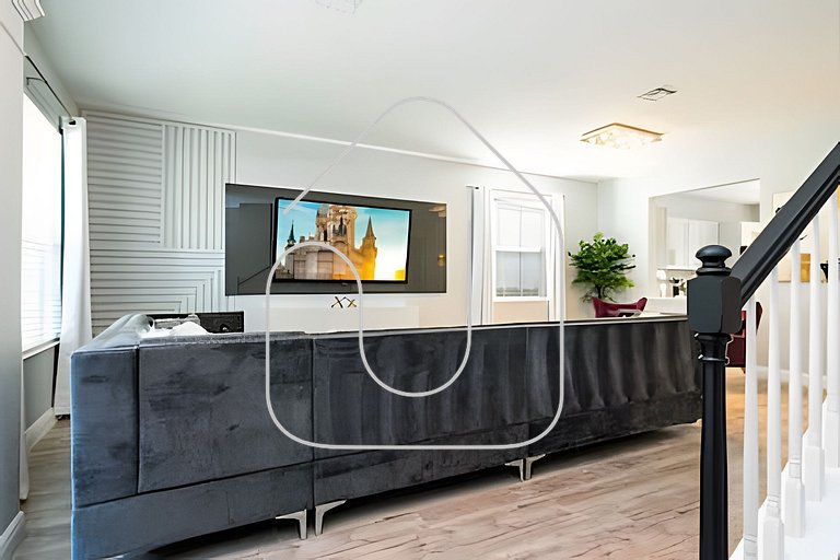 6BD/4BA Windsor Luxury Villa | Game Room & Pool