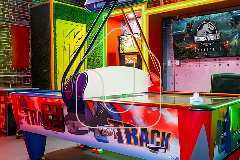 6BD/4BA Windsor Hills | Sala de Jogos & Piscina