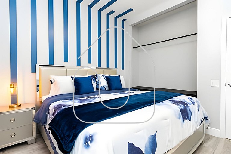 6BD/4BA Windsor Luxury Villa | Game Room & Pool