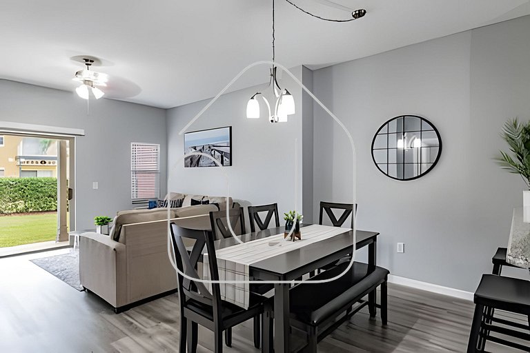3BR Lake Berkley Townhome, Balcony