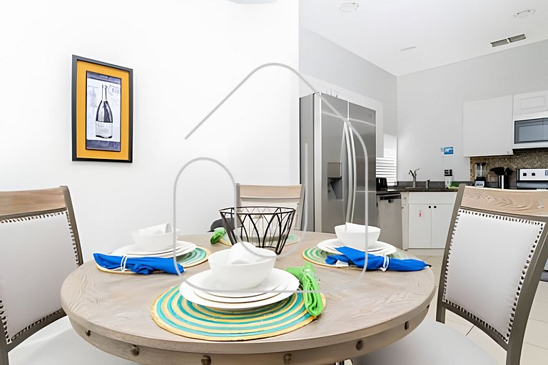 Disney 4BR Home + Pool & Themed Bedrooms