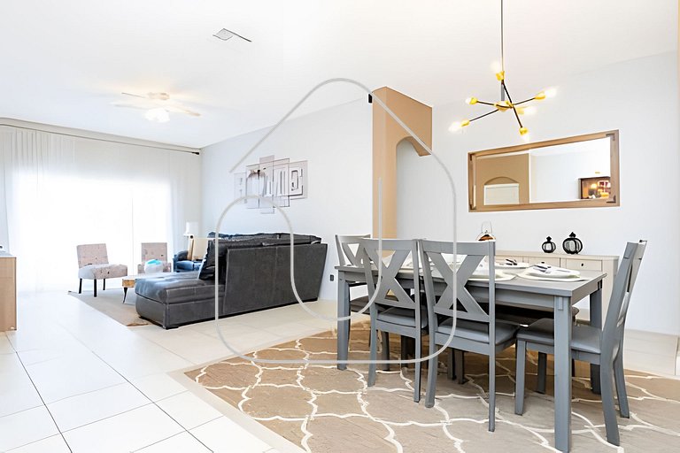 Disney 4BR Home + Pool & Themed Bedrooms