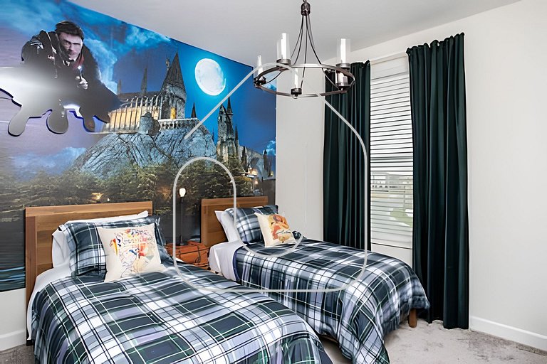 Champions Gate 6BR Luxury Home + Resort