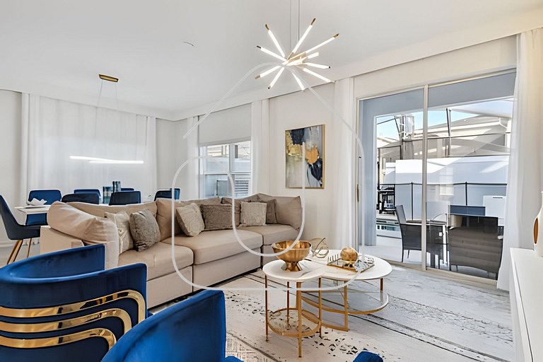 5BR Storey Lake Townhome, Heated Pool