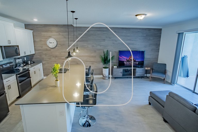 Luxury Townhouse w/Priv. Pool Near Disney