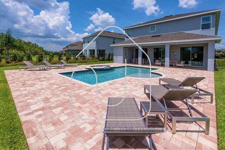 Casa 9Q c/ Piscina e Game Room — Perto da Disney