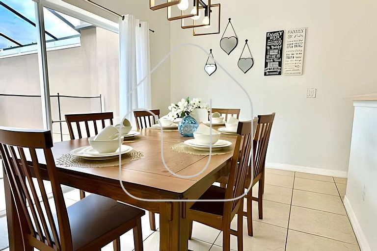 Cozy 4BD/3BA Bella Vida Private Pool