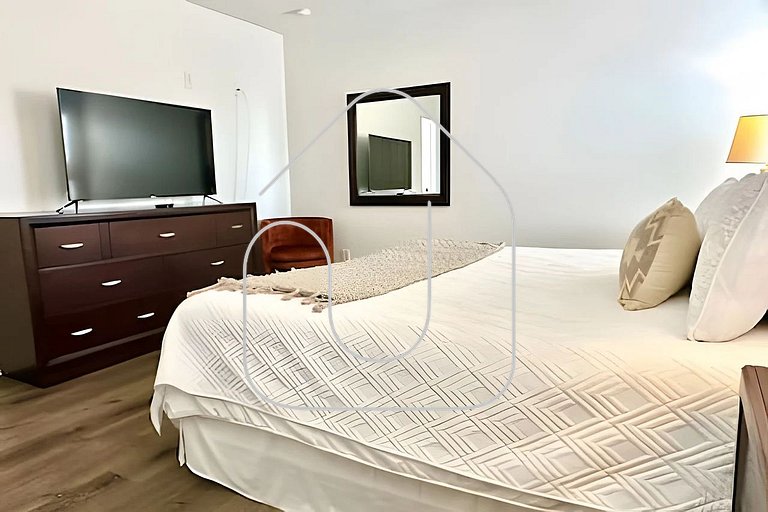 Cozy 4BD/3BA Bella Vida Private Pool