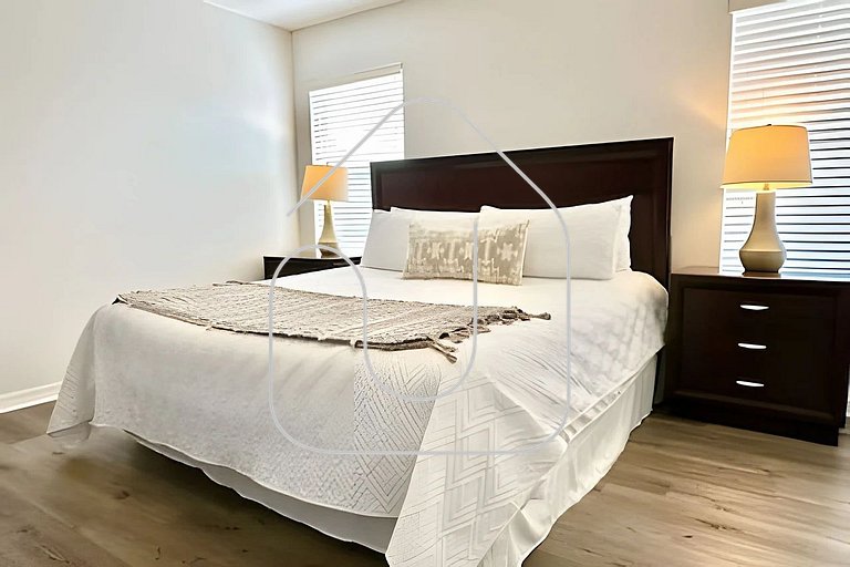 Cozy 4BD/3BA Bella Vida Private Pool