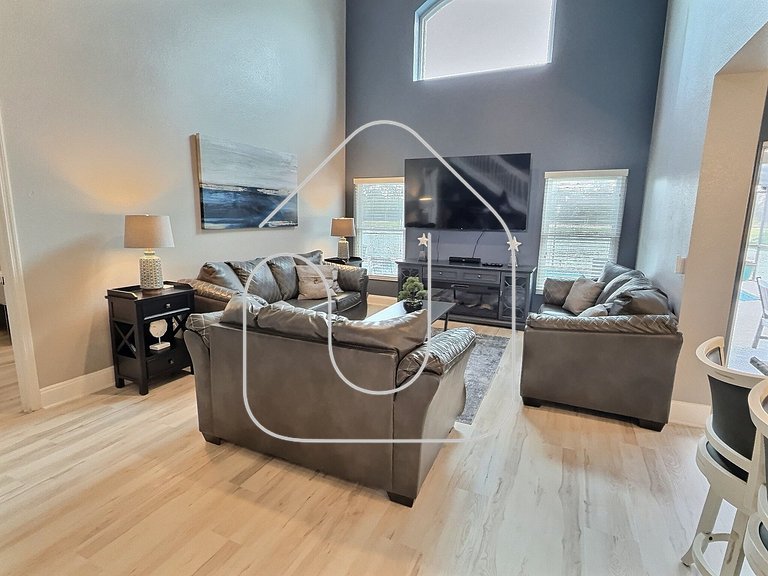 5B/3B Lake View Private Pool