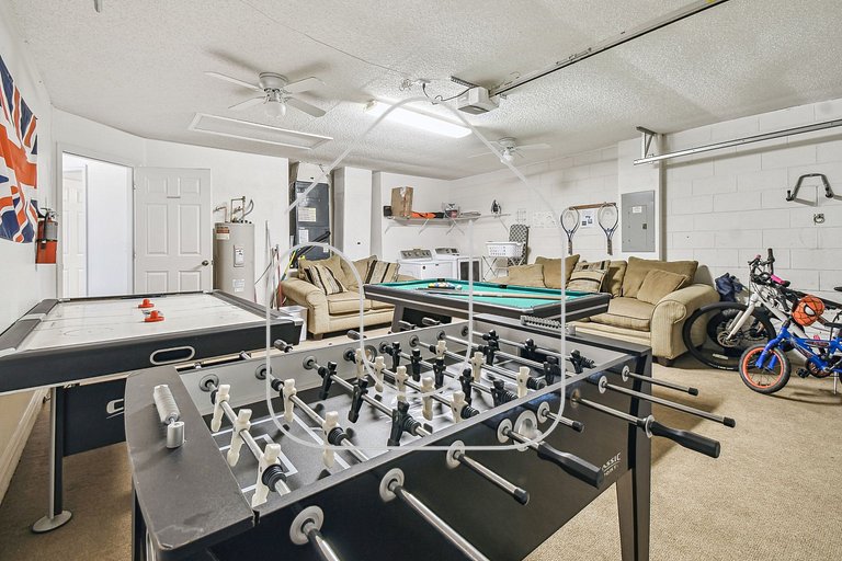 Casa c/ Piscina Privativa e Game Room