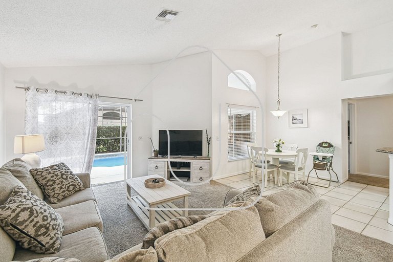 Home w/ Private Pool & Game Room - Near Disney!
