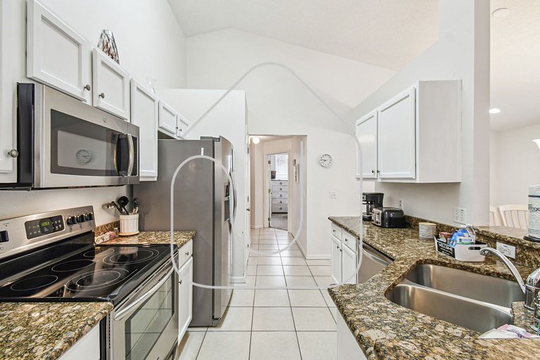 Home w/ Private Pool & Game Room - Near Disney!