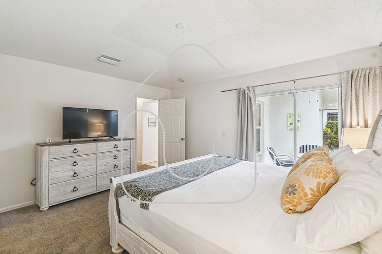 Home w/ Private Pool & Game Room - Near Disney!