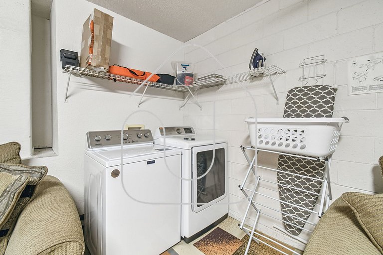 Home w/ Private Pool & Game Room - Near Disney!