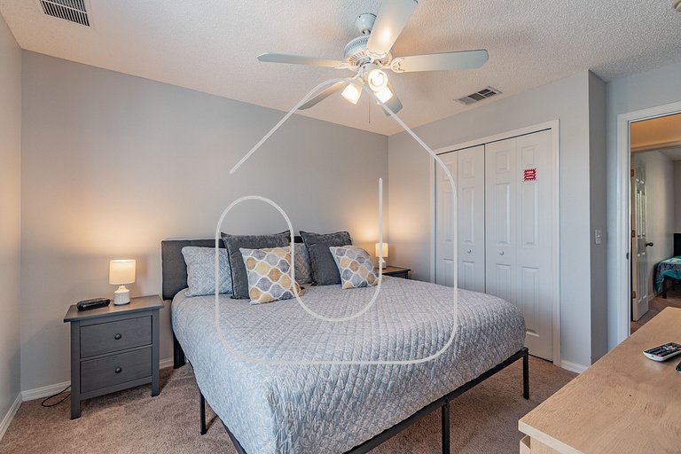 Charmosa 3Q/2.5B c/Jacuzzi * Vista Lago *