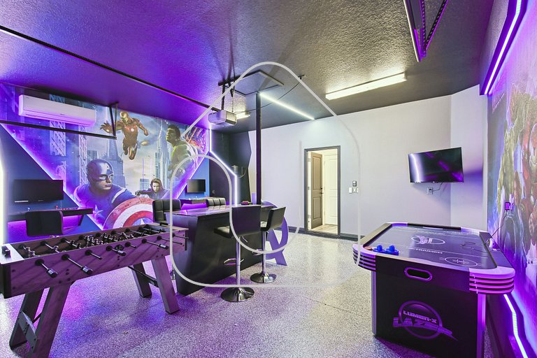 5 BD En-suites, Game Room, Pool, Sleeps 14, Disney