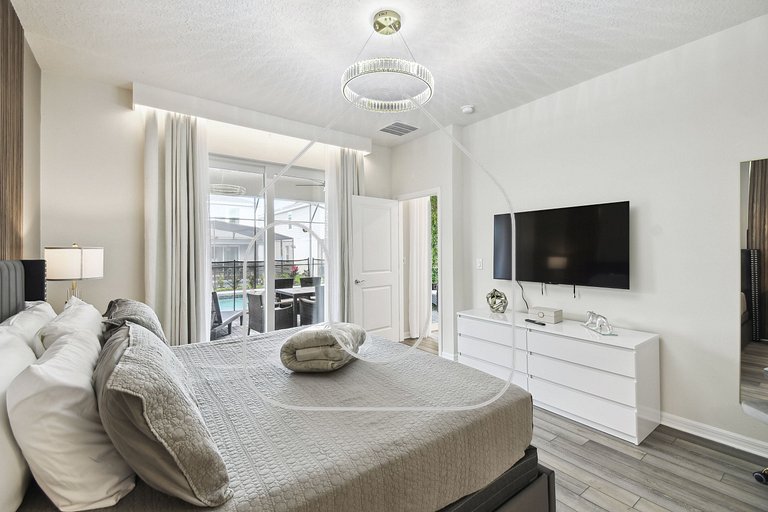 5 BD En-suites, Game Room, Pool, Sleeps 14, Disney