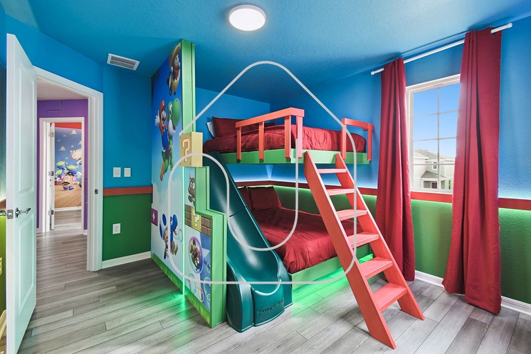 5 Suítes, Game Room, Piscina Privativa, Dormem 14