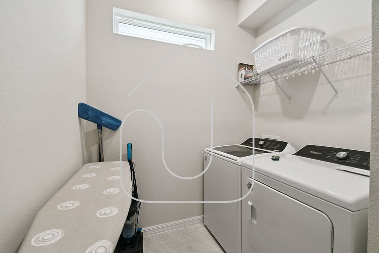 5 BD En-suites, Game Room, Pool, Sleeps 14, Disney