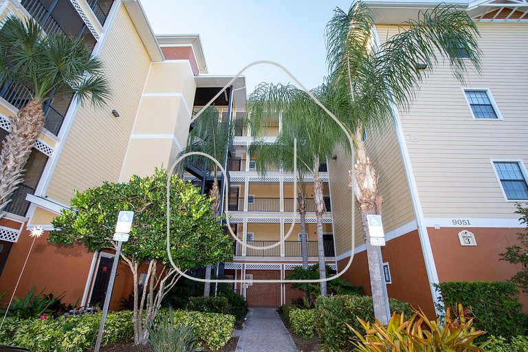 Modern Family Condo 15min from Disney