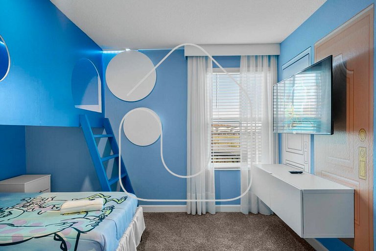 Storey Lake new 24 Guests 9BDR pool lake view