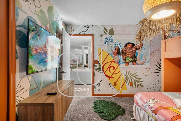 Storey Lake new 24 Guests 9BDR pool lake view