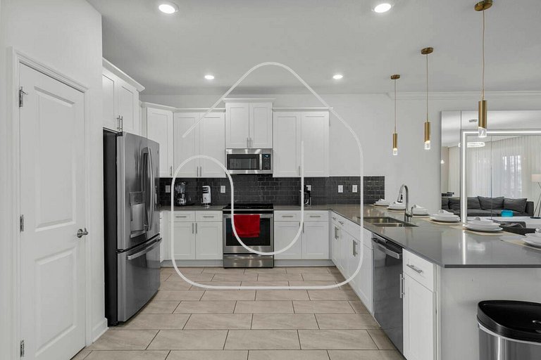 Storey Lake new 24 Guests 9BDR pool lake view