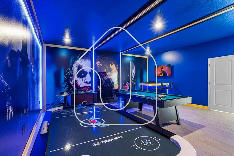 Storey Lake new 24 Guests 9BDR pool lake view