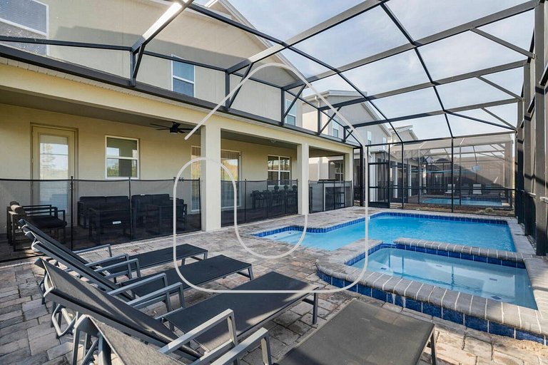 Storey Lake new 24 Guests 9BDR pool lake view