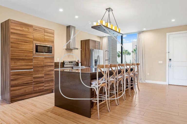 Luxury 3BR Villa w/ BBQ – Near Disney