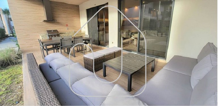 Casa 3 Suítes c/ Churrasco – Perto da Disney