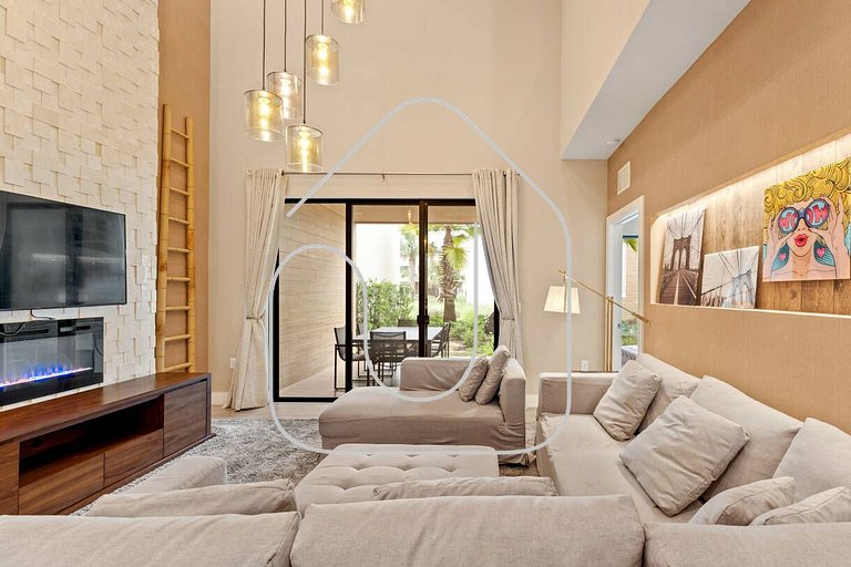 7562 Magic Village 8 guests 4 suites 8 min Disney