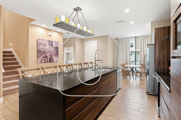 7562 Magic Village: 4 Suítes, 8 Hóspedes, Apenas 8 Minutos d