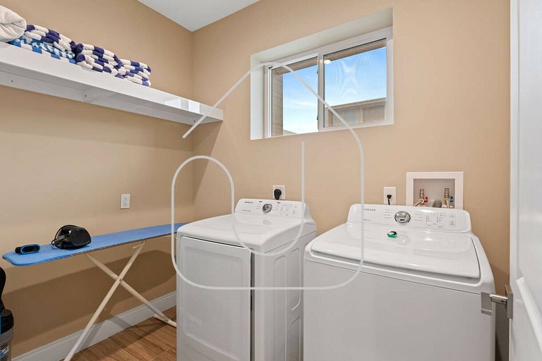 7562 Magic Village: 4 Suítes, 8 Hóspedes, Apenas 8 Minutos d