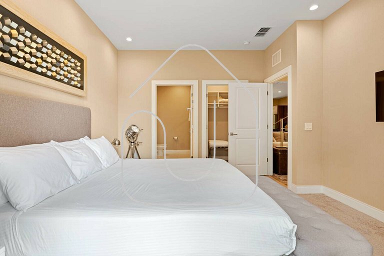 7562 Magic Village 8 guests 4 suites 8 min Disney