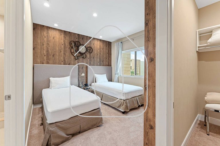 7562 Magic Village: 4 Suítes, 8 Hóspedes, Apenas 8 Minutos d