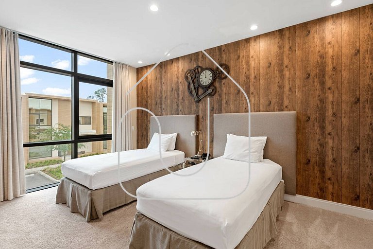 7562 Magic Village: 4 Suítes, 8 Hóspedes, Apenas 8 Minutos d