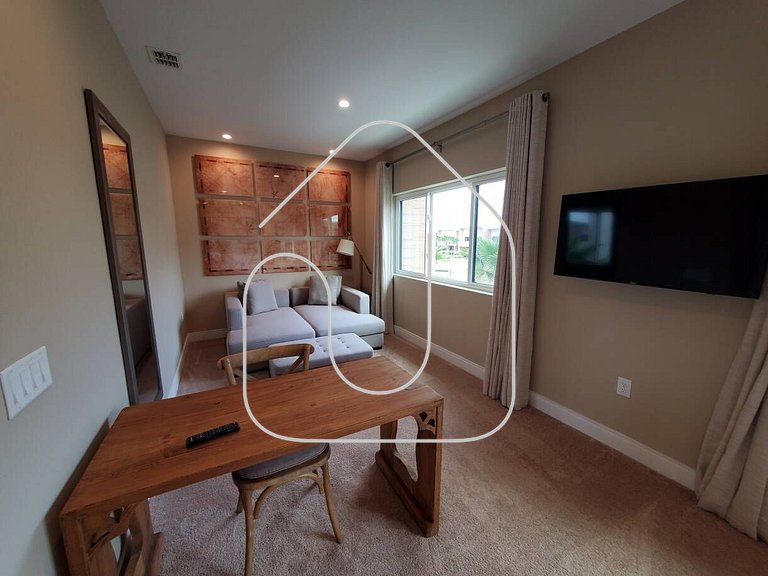 7562 Magic Village 8 guests 4 suites 8 min Disney