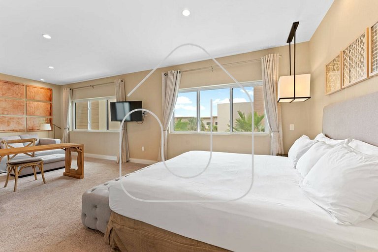 7562 Magic Village 8 guests 4 suites 8 min Disney