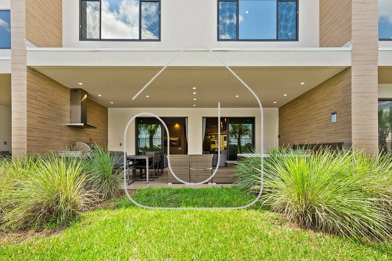 Casa 3 Suítes c/ Jacuzzi e Churrasq. — Disney 6min