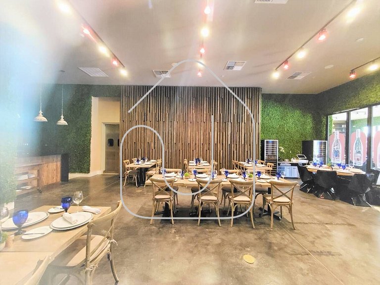 Magic Village 3BR w/ Jacuzzi & BBQ near Disney