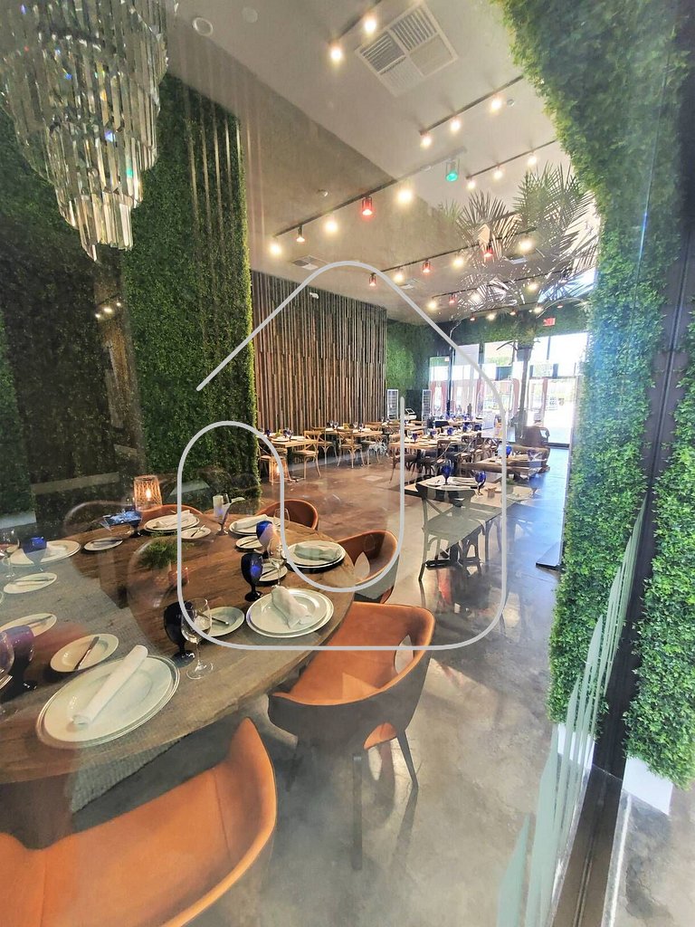 Magic Village 3BR w/ Jacuzzi & BBQ near Disney