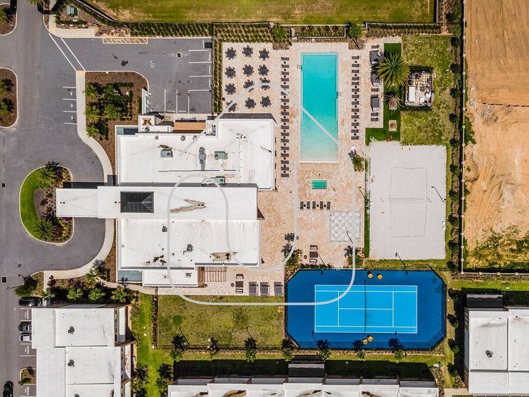 Casa 3 Suítes c/ Jacuzzi e Churrasq. — Disney 6min