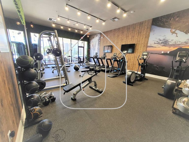 Magic Village 3BR w/ Jacuzzi & BBQ near Disney