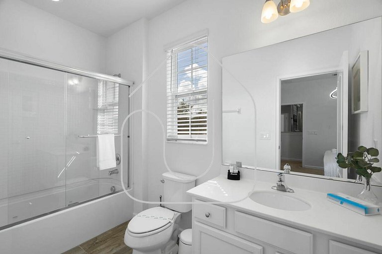 Solterra 12 BDR 10 suites 29 guests pool/spa