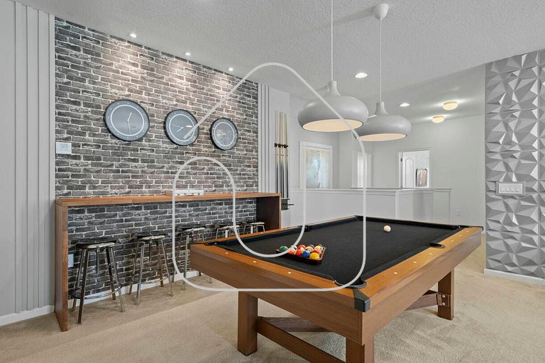 Solterra 12 BDR 10 suites 29 guests pool/spa