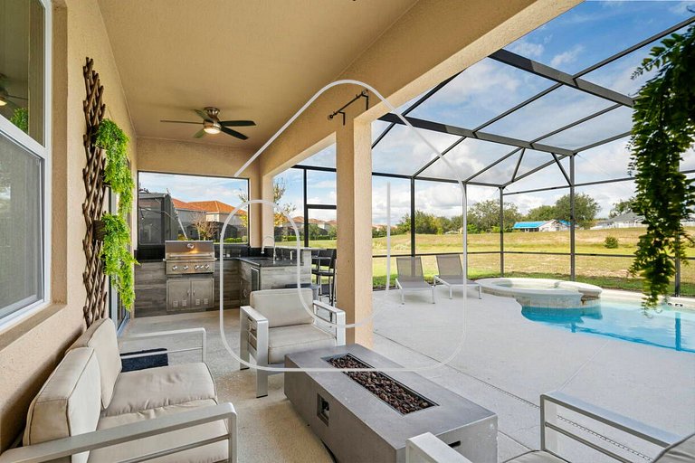 Solterra 12 BDR 10 suites 29 guests pool/spa